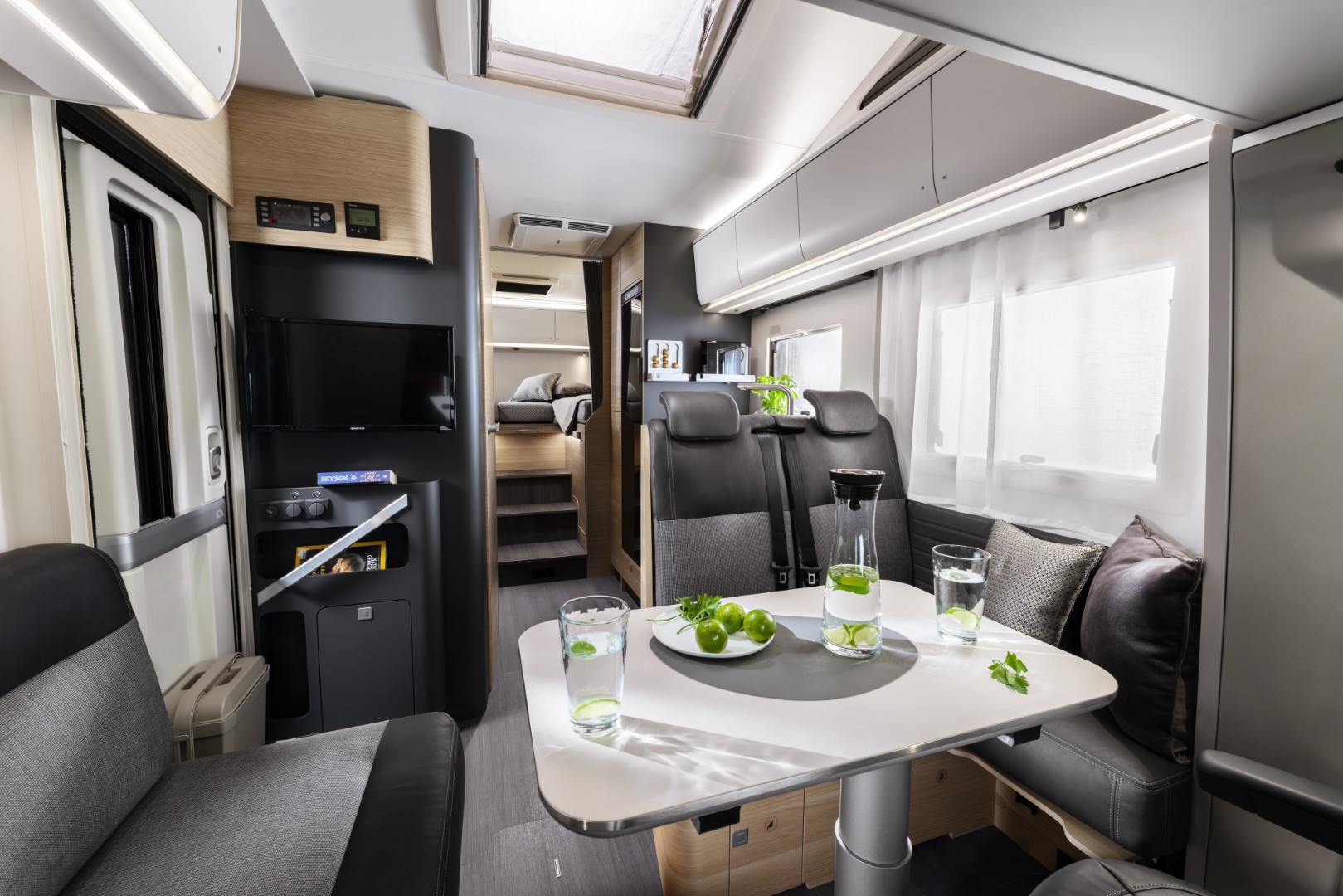 Adria Coral XL 660 SL