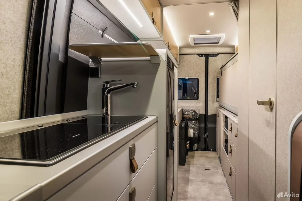 HYMER Grand Canyon S700, 2026 — чёрный — фото 10
