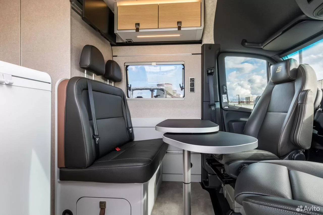 Интерьер — HYMER Grand Canyon S700, 2026