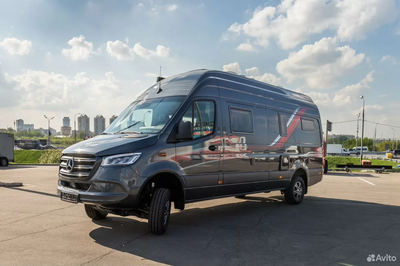 KABE Travel Master Van Crown 690, 2023